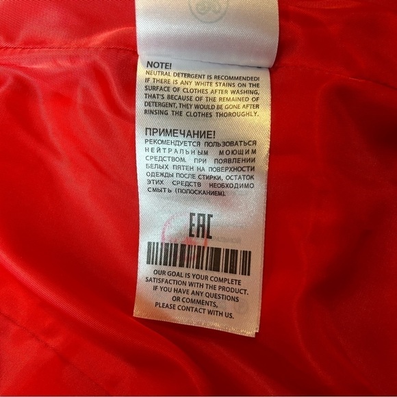 ZIAI Wet Look Red Puffer Hooded Jacket w/ Detachable Faux Fur Trim - Picture 10 of 16